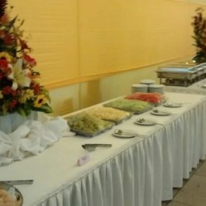 MESA RECTANGULAR VESTIDA